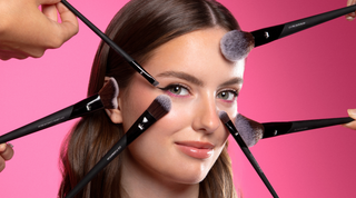 ¿Cómo limpiar las brochas de maquillaje? Guía básica para que te duren más