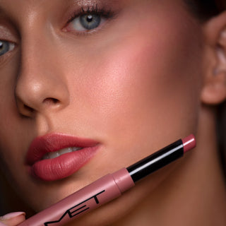 The Perfect Match Lip Duo Labial y Delineador 2 en 1